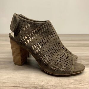 Jeffrey Campbell Perforated Open Toed Chunky Heel Sandals Women's 9.5